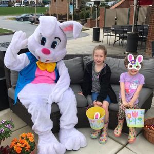 Meet your Posher, Dana